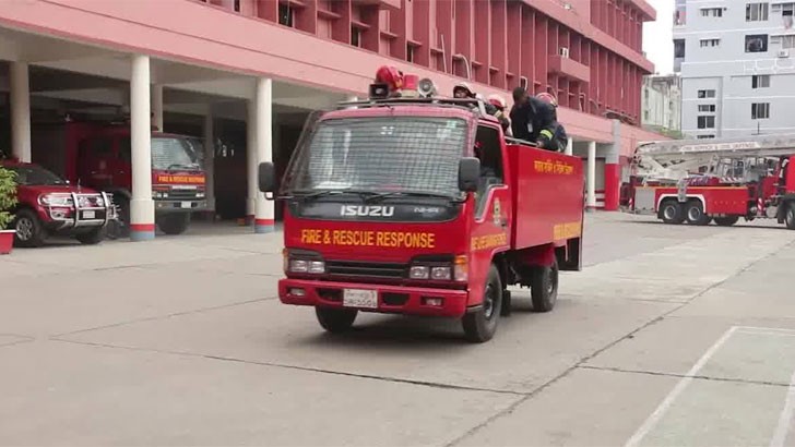 ফায়ার সার্ভিসের সবার ছুটি বাতিল ও প্রস্তুত থাকার নির্দেশ